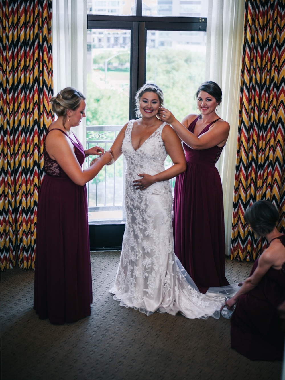 Allure Bridals Ivory Lace V-Neck Wedding Gown with Champagne Lining - Picture 6 of 7